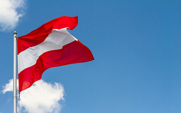 Wehende Flagge Österreichs